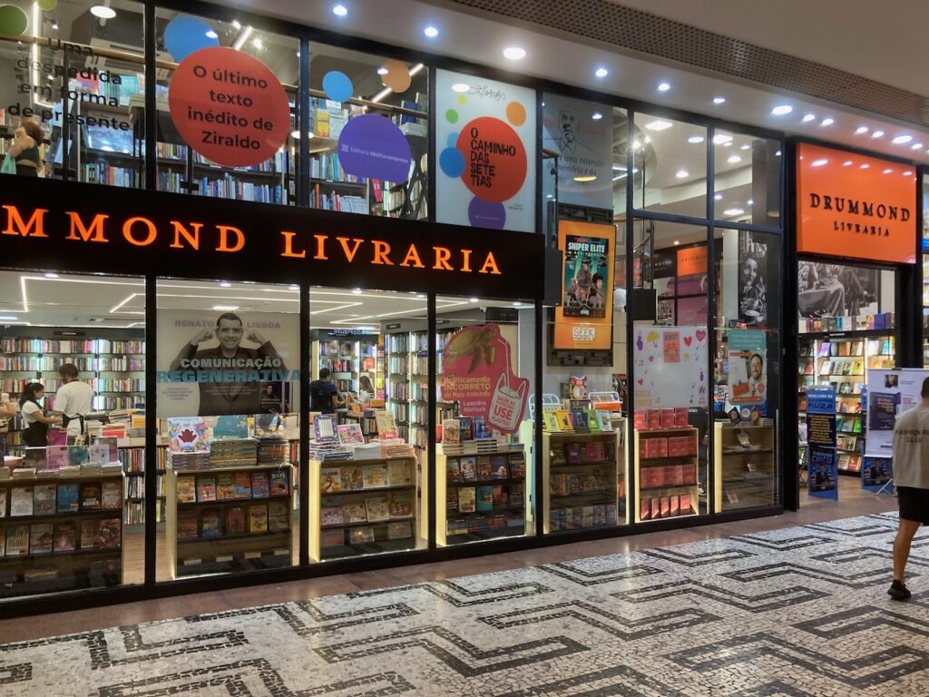 A view of a bookstore inside the Conjunto Nacional building in São Paulo