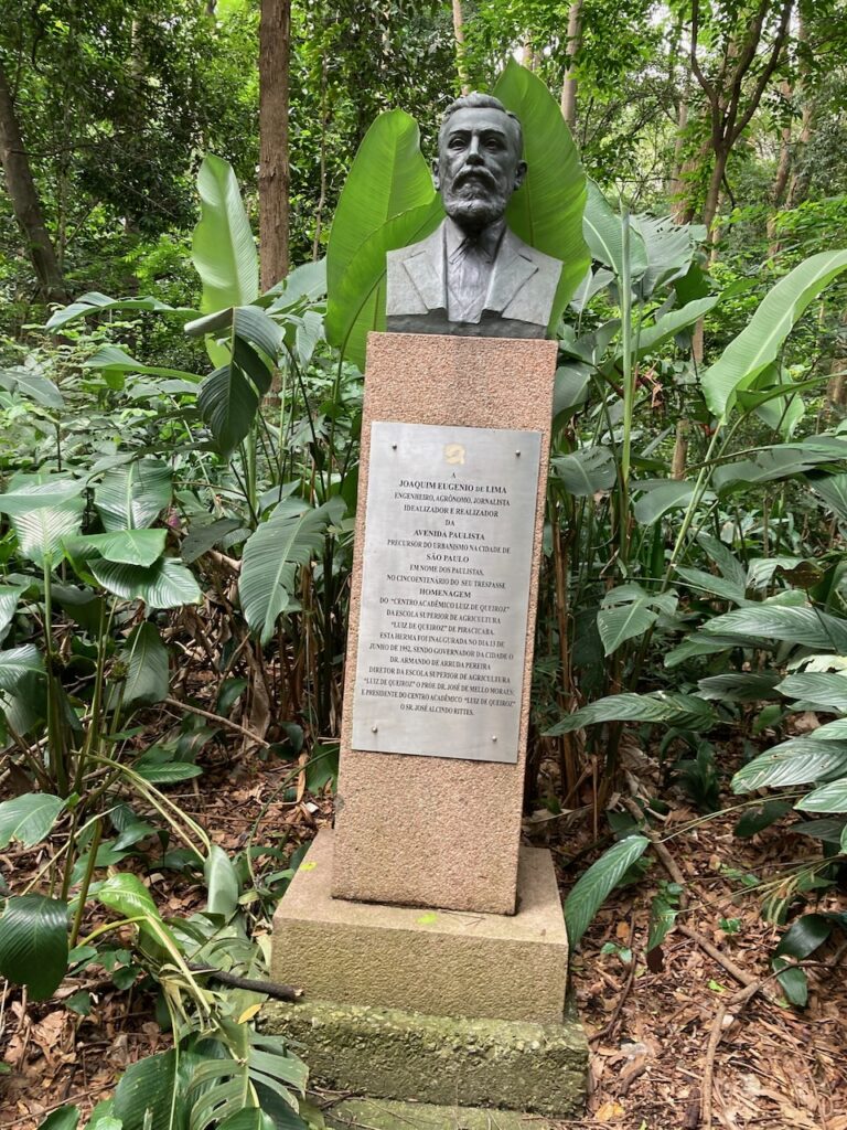 ‎⁨TMemorial to Joaquim Eugênio de Lima. He was a Brazilian journalist and agronomist, having been the creator of Avenida Paulista, the most symbolic street in the city of São Paulo.‎⁨Tenente Siqueira Campos Park - Trianon⁩, ⁨São Paulo⁩, ⁨Greater São Paulo⁩, ⁨Brazil⁩