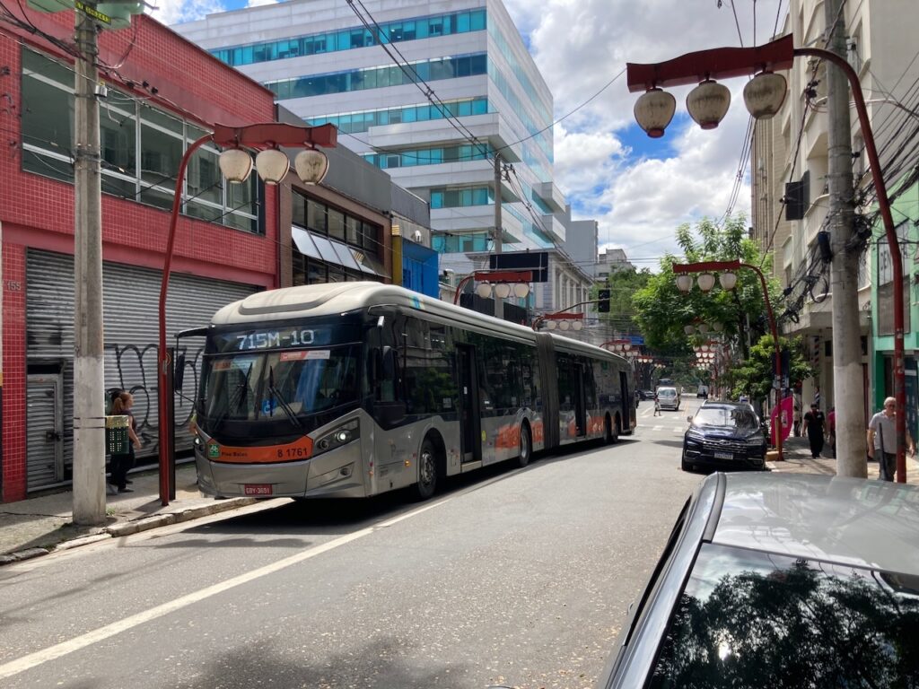A view of the Liberdade リベルダージ district of São Paulo, Brazil