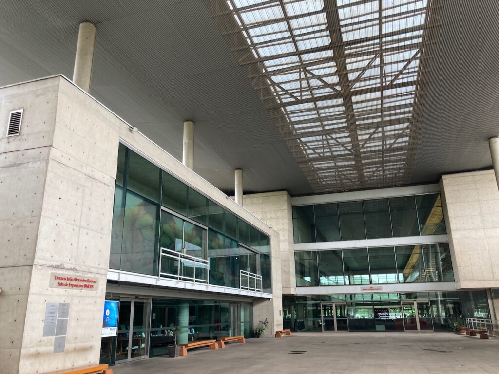 ‎⁨A view of Biblioteca Brasiliana Guita e José Mindlin, BBM (Guita and José Mindlin Brasiliana Library) at the Cidade Universitária Armando Salles de Oliveira⁩ campus of Universidade de São Paulo, ⁨São Paulo⁩, Brasil