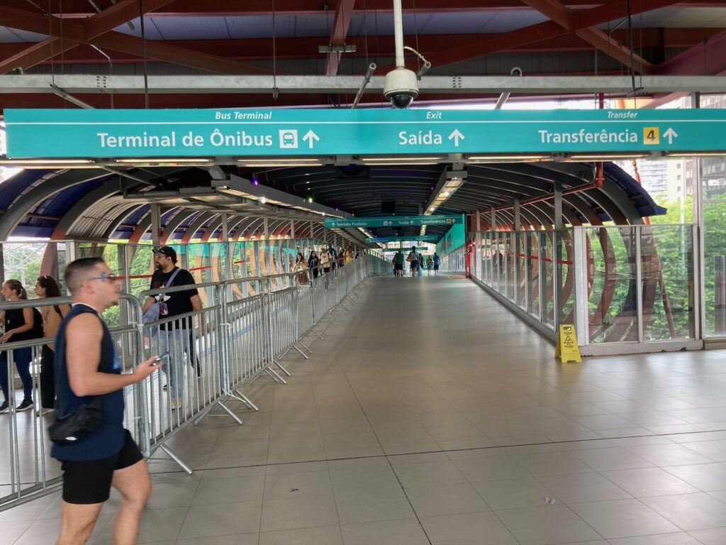 A view inside the Estação Pinheiros metro station in São Paulo, Brasil