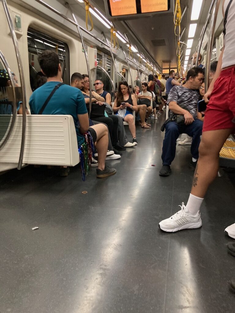 A view inside a subway train on the Linha 4–Amarela metro line in São Paulo, Brasil