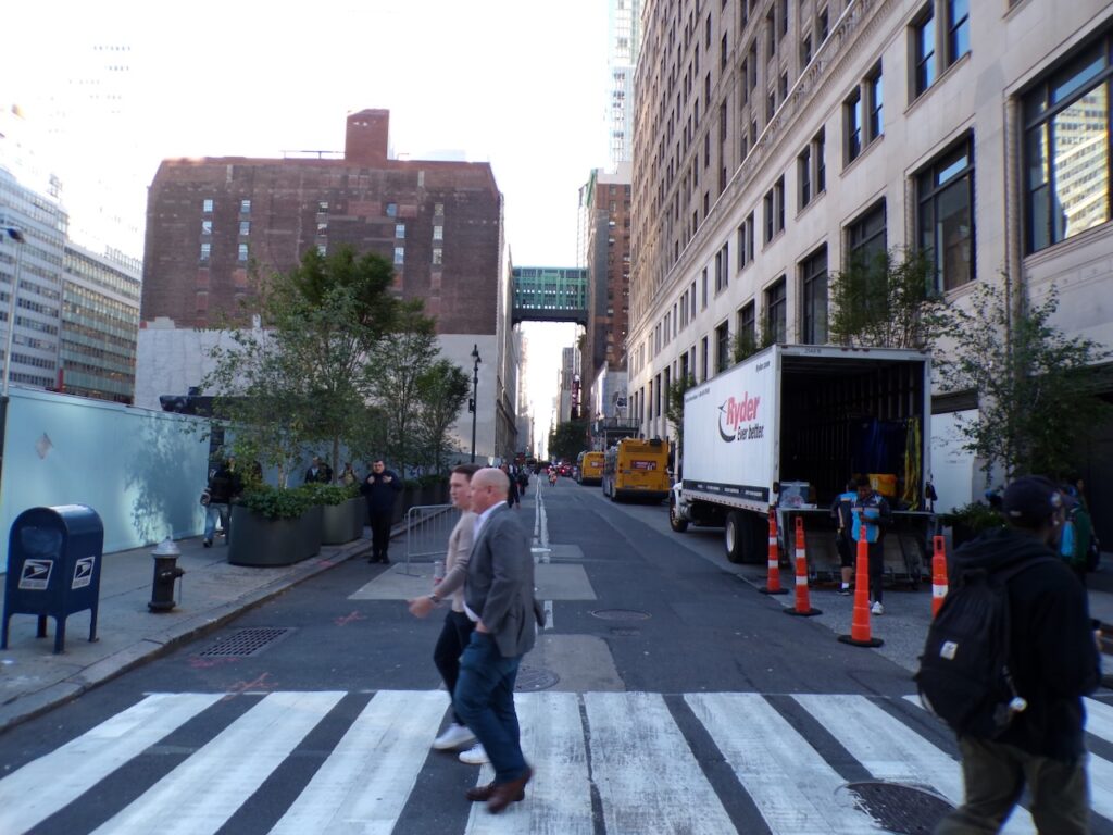 A view of the Gimbels Skybridge in the middle of this image. This view is from 32nd Street in Manhattan, NYC.