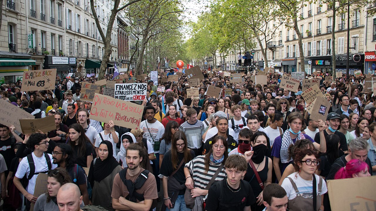 High school (and student) demonstration of October 6, 2026 in Paris, between Republic and Nation. Manifestation lycéenne (et étudiante) du 6 octobre 2026 à Paris, entre République et Nation. 6 October 2026 by Jules*. Creative Commons via Wikimedia Commons High school (and student) demonstration of October 6, 2026 in Paris, between Republic and Nation. Manifestation lycéenne (et étudiante) du 6 octobre 2026 à Paris, entre République et Nation. 6 October 2026 by Jules*. Creative Commons via Wikimedia Commons